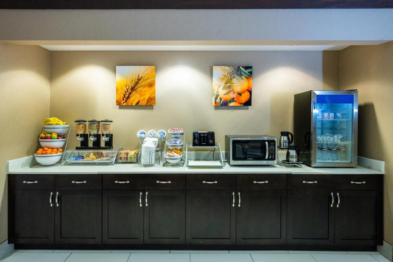 Comfort Suites Houston West At Clay Road מראה חיצוני תמונה