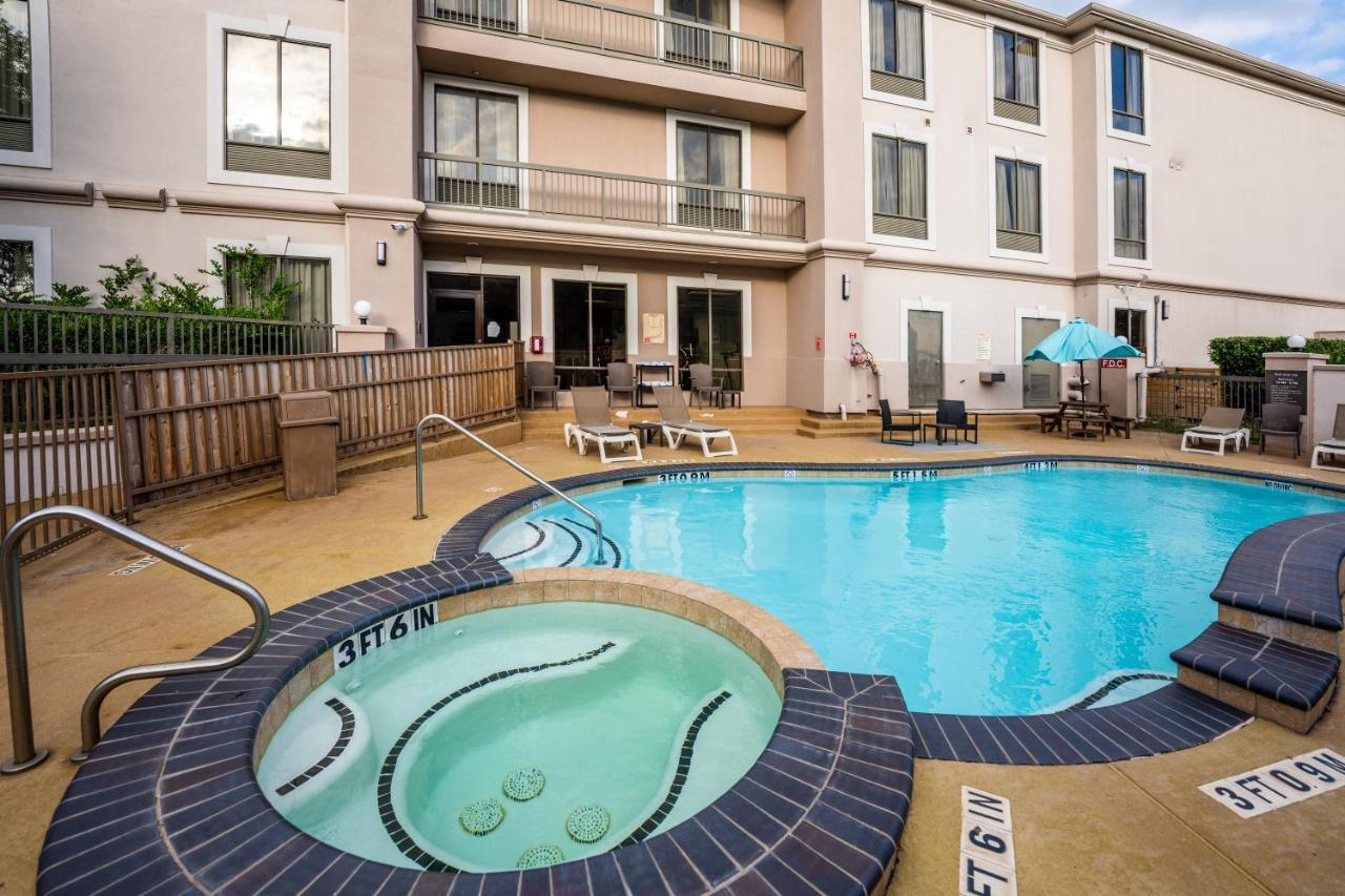 Comfort Suites Houston West At Clay Road מראה חיצוני תמונה