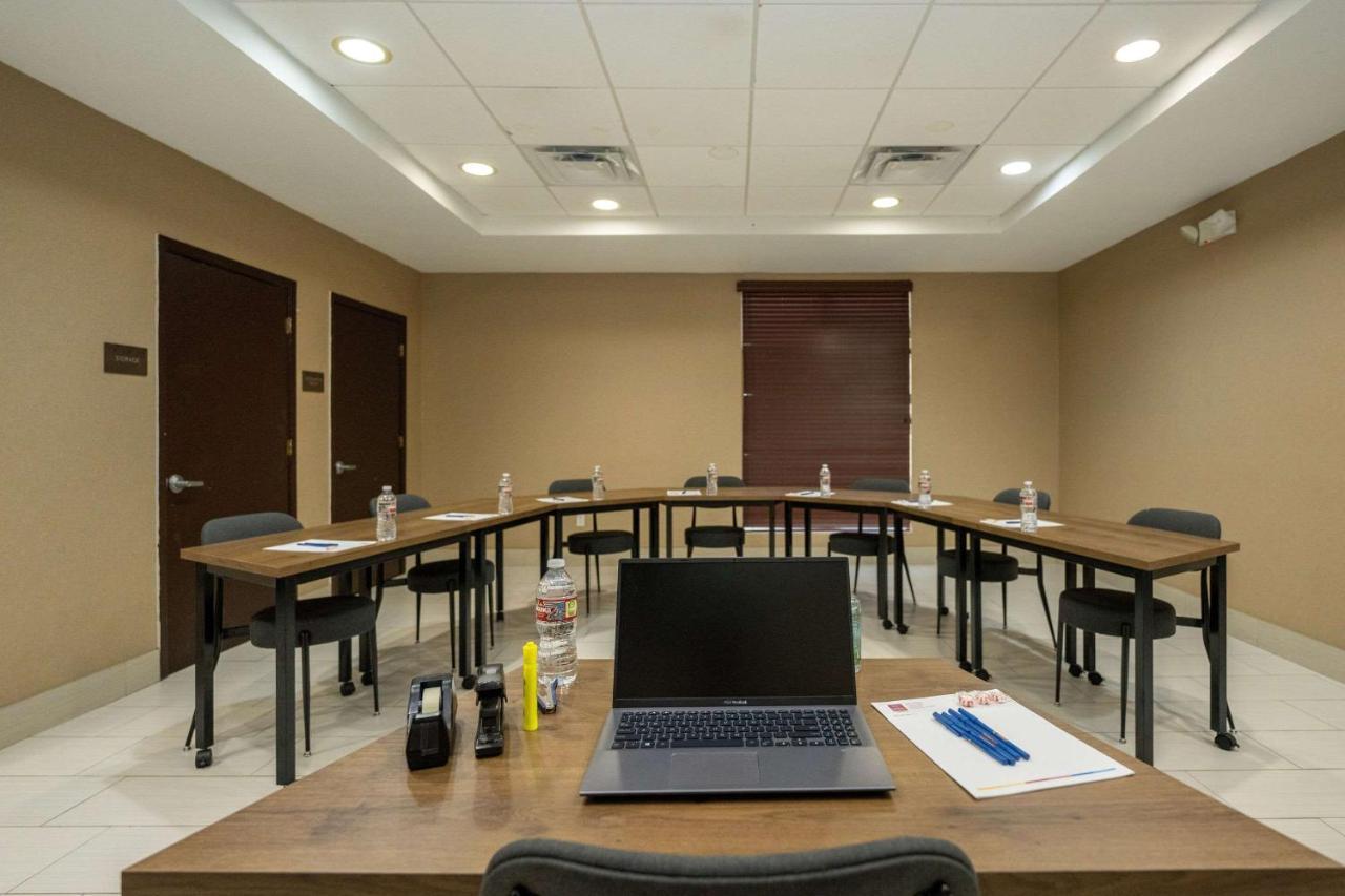 Comfort Suites Houston West At Clay Road מראה חיצוני תמונה