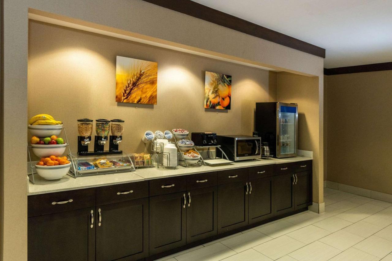 Comfort Suites Houston West At Clay Road מראה חיצוני תמונה