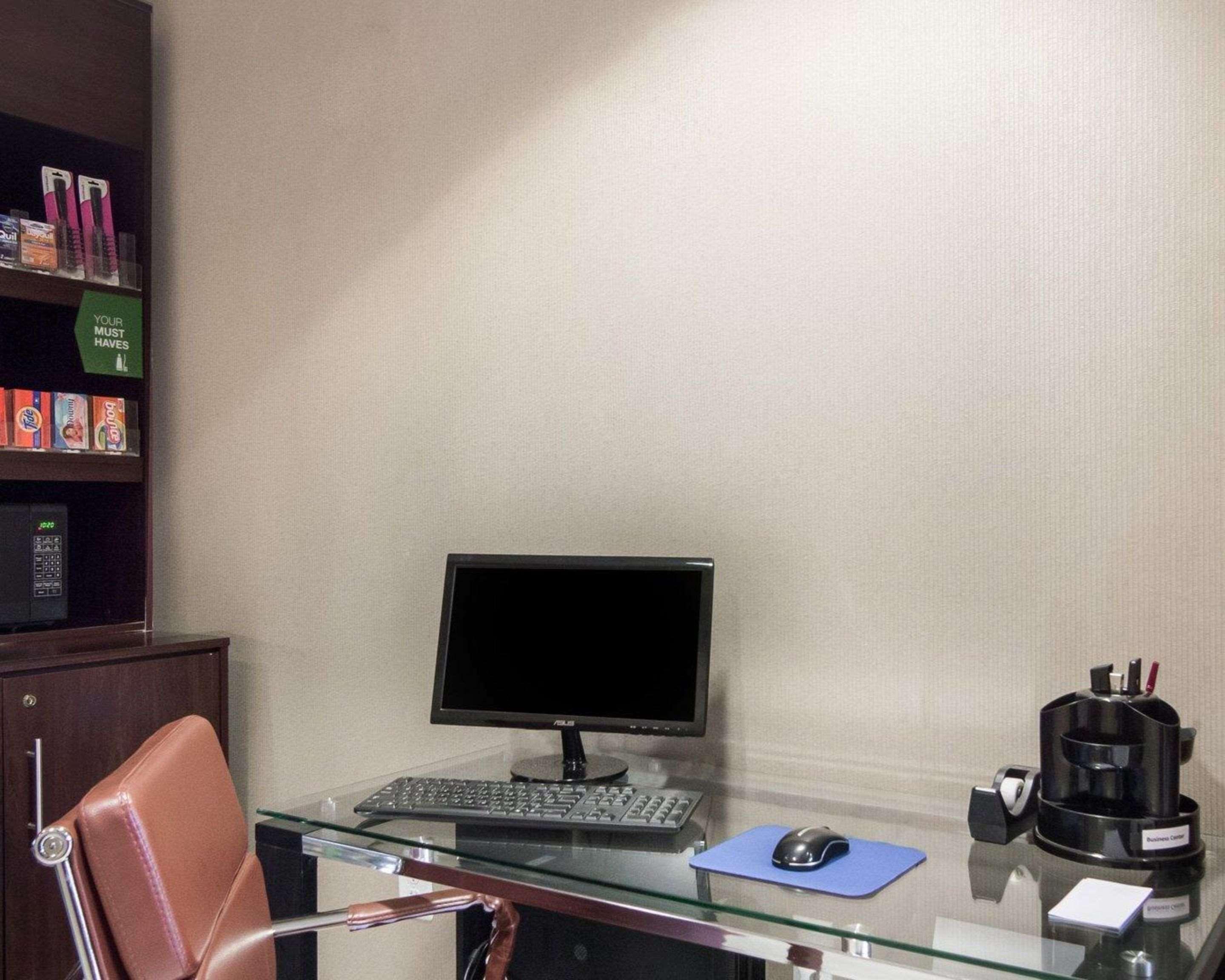 Comfort Suites Houston West At Clay Road מראה חיצוני תמונה